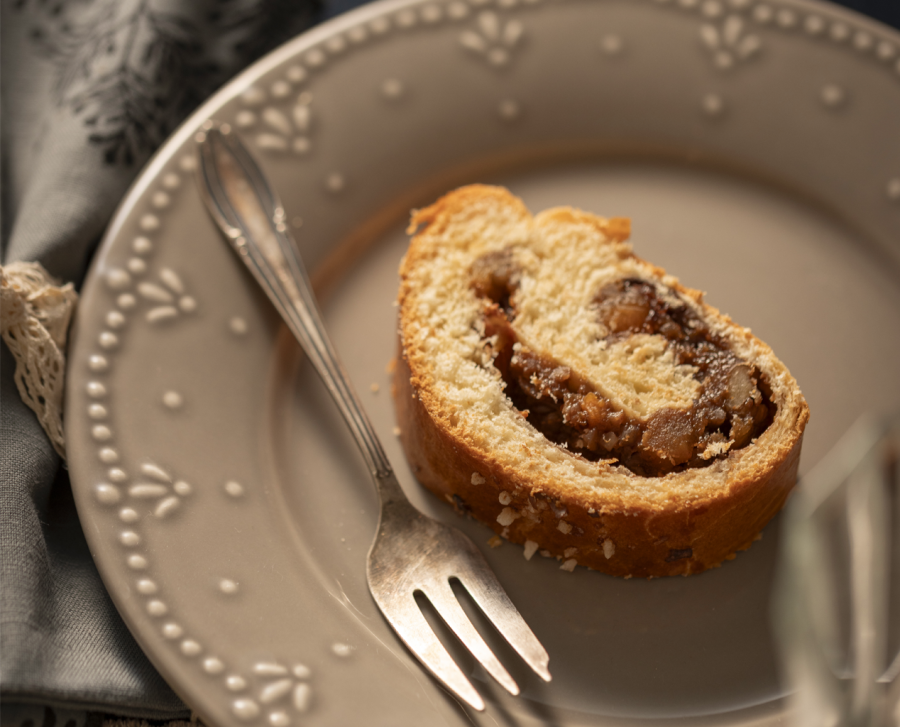 Schnetzwecka (Schnitzwecke) - Pain roulé brioché aux fruits secs