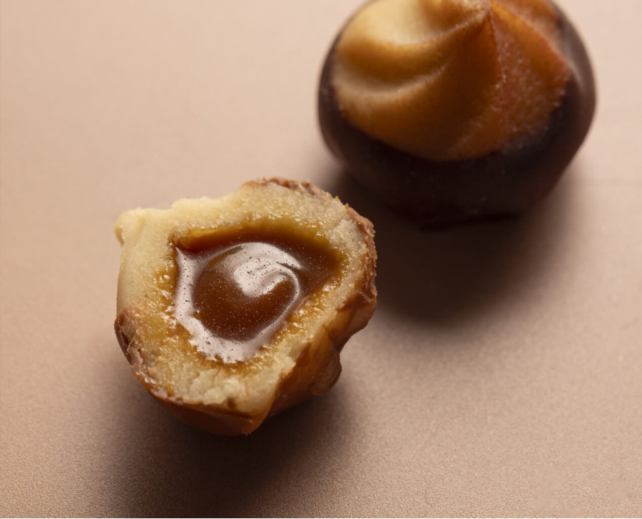 Duo of Chocolate Truffles | Maison Alsacienne de Biscuiterie Duo of Chocolate Truffles | Maison Alsacienne de Biscuiterie