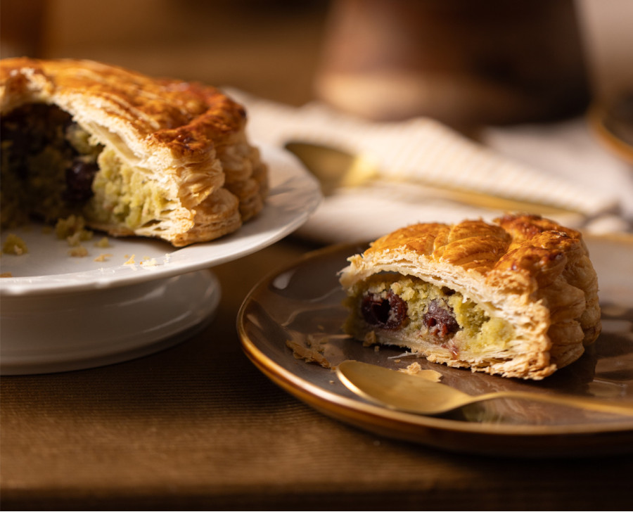 Pistachio & Cherry Galette des Rois, almond cream and rum for Epiphany | Maison Alsacienne de Biscuiterie