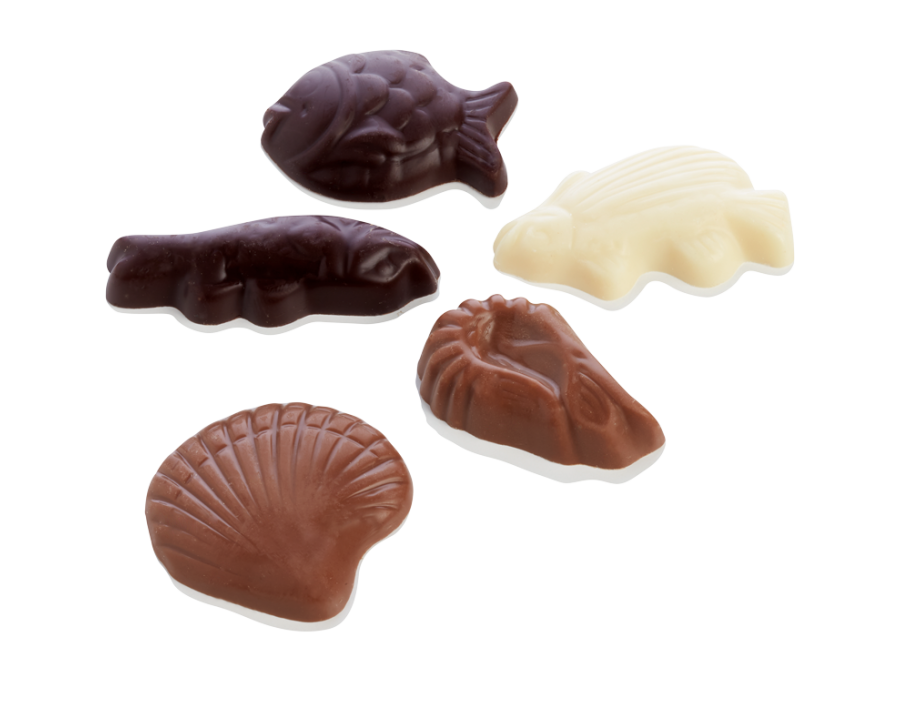 Fritures de Pâques au chocolat au lait, noir et blanc